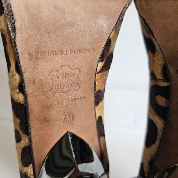 DONALD J PLINER "BRAVESP" Leopard Calfhair Heels Pumps - Size 7 - Picture 8 of 8